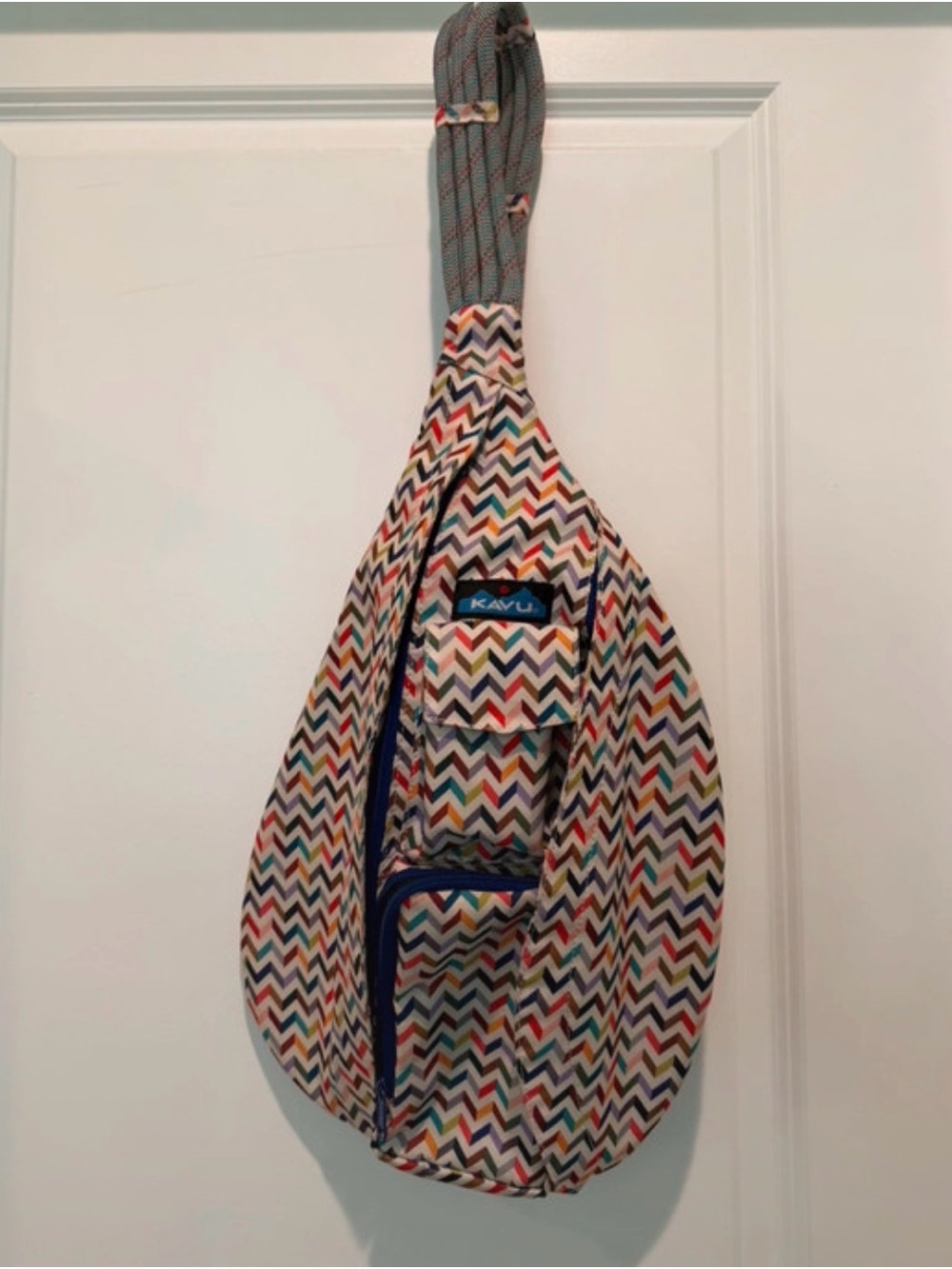 Kavu Multicolor Chevron Sling Bag with Blue Trim